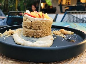 Orange cake! 🤤  at El Armadillo Mazunte in Mazunte