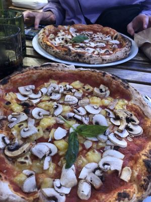 Funghi with vegan cheese  at Cibus Pizzeria in Mallorca