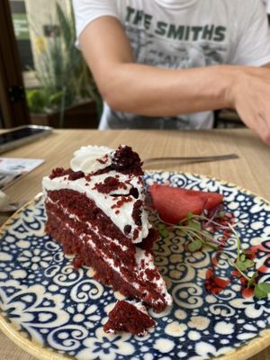 Red velvet 👌👌  at Bissap in Bilbao