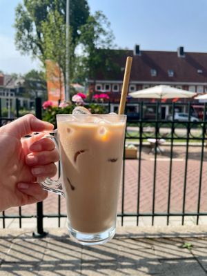 Vegan coffees and iced lattes available at Cafe Permanent in Amsterdam