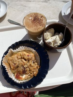 Vegan apple pie (gluten free) with dairy free ice cream and cinnamon latte with oat milk.  at Lilla Bageriet Lidköping in Lidkoeping