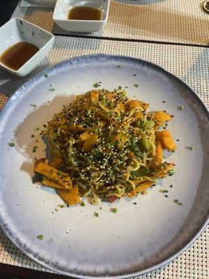 Veg and noodle dish at Omakase in Alvor
