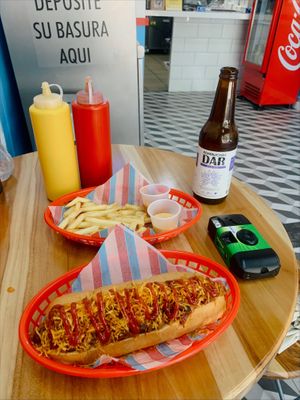   at Bob & Sue in Medellin