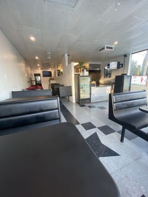 No frillsexceptionally  at Vegan Castle in Long Beach