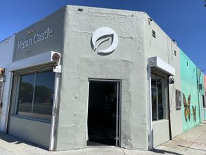 Paint and Sign upgrade  at Vegan Castle in Long Beach