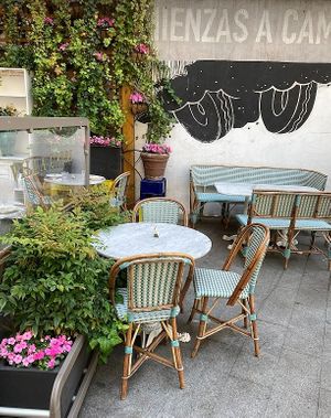  at Villa Capri in Madrid