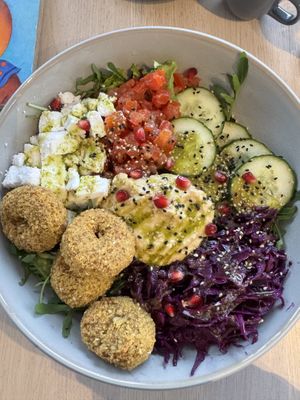 Vegan falafel bowl  #Veganuary at Alter Schwede in Bonn