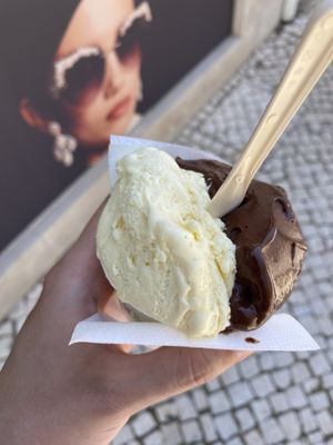 Vanilla and chocolate gelatoo  at GeIicia in Lagos