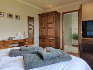 Room 1, double bed, ensuite bathroom, TV and very generous hospitality tray! at Nant Gloyw B&B in Oswestry