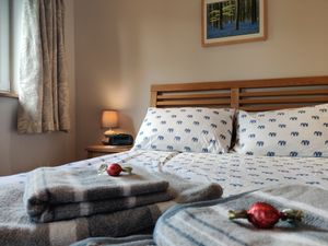 Room 2, kingsize bed, luxury touches at Nant Gloyw B&B in Oswestry
