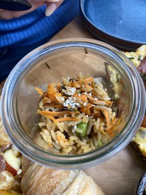 Rice salad with edamame beans, carrot and sesame seeds  at Froindlichst in Berlin