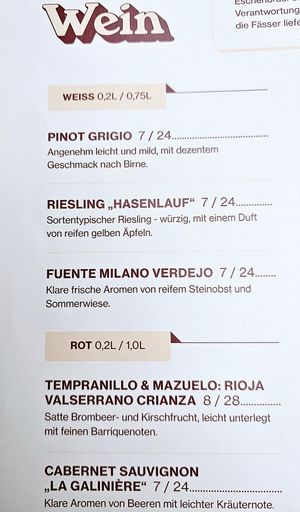 Wine at Froindlichst in Berlin
