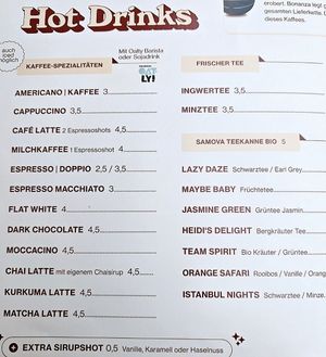 Hot drinks at Froindlichst in Berlin