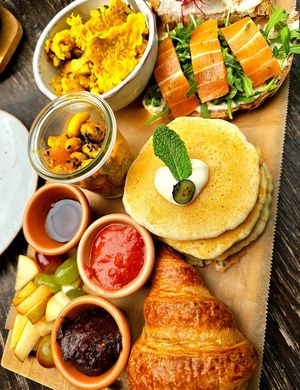 Breakfast for two at Froindlichst in Berlin