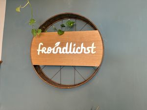 The tasteful decor   at Froindlichst in Berlin