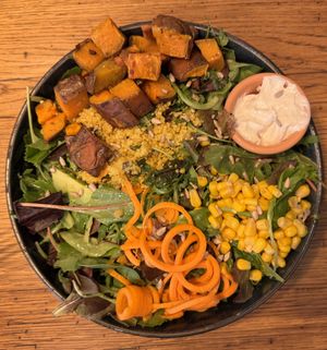 Golden sunshine bowl.  at Froindlichst in Berlin