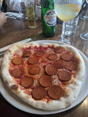 Vegan pepperoni pizza 🍕 at Prezzo in Weymouth