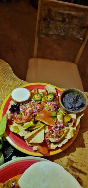 Nachos at Maracuyá in Flores