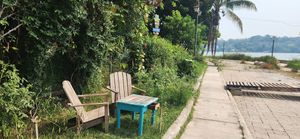 À l'entrée du restaurant il y a une autre table at Maracuyá in Flores