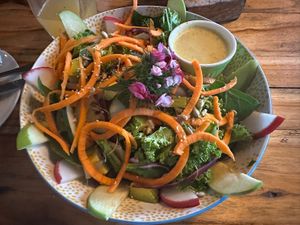 Ensalada   at Maracuyá in Flores