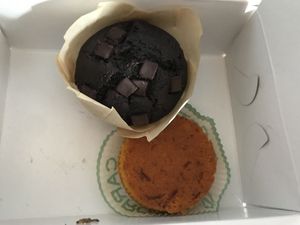 Tortini fantastici: carota ed arancia, cacao con morbido ripieno! Tutto #vegan!  at Caffettiamo di Raffaele Simonte in Bagnoli