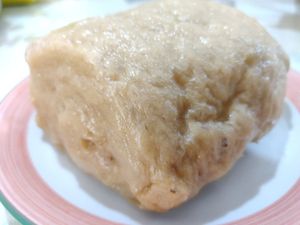 Steamed buns at Loving Hut 愛家 in Jian