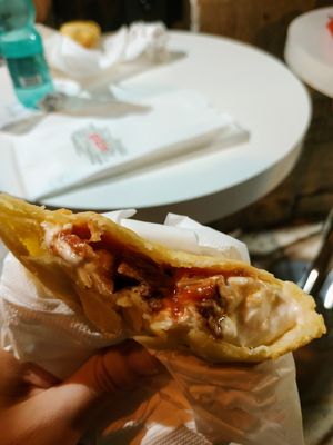 Panzerotto veg "ACCIPICCHIA" at Panzeropoli by Benny in Bari