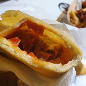 Ponzeretti with vegan salami & vegan cheese at Panzeropoli by Benny in Bari