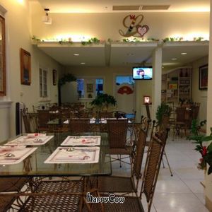 the restaurant at Loving Hut 愛家好朋友素食屋 in Penghu