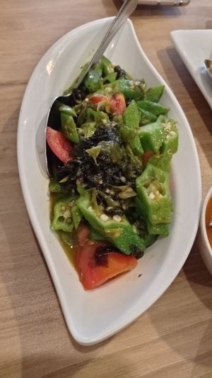 Petai with okra at Nature Vegetarian Restaurant 大自然美蔬食馆 in Batam