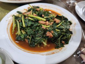 sweet potato leaves
Daun Ubi Jalar Terasi at Nature Vegetarian Restaurant 大自然美蔬食馆 in Batam