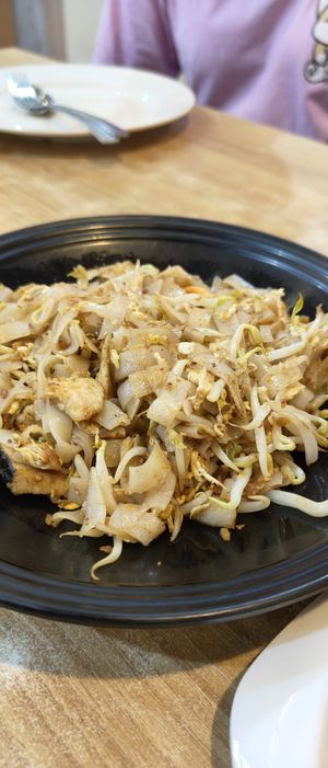 Fried kuay tiao at Nature Vegetarian Restaurant 大自然美蔬食馆 in Batam