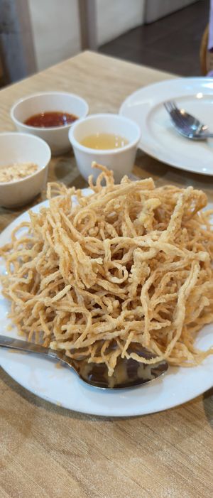 Fried enoki at Nature Vegetarian Restaurant 大自然美蔬食馆 in Batam