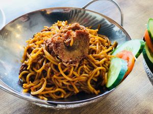 Mee Goreng at Nature Vegetarian Restaurant 大自然美蔬食馆 in Batam