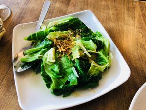 Stir fried kai lan at Nature Vegetarian Restaurant 大自然美蔬食馆 in Batam