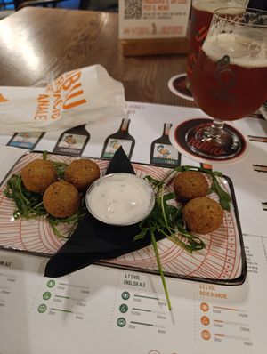 Falafel at Rubiu in Santantioco