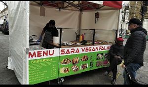 Fresh falafel 100% Vegan 🌱🌱 delicious 🥙🌱💚 at Sara Falafel  in West London