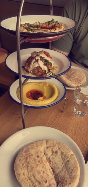 Mezze Teller   at NENI in Vienna