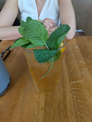 Big Eistee: 4/5 Tasty and not too sweet
 at NENI in Vienna