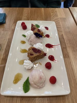 Deconstructed cranachan: raspberry flapjack with ice cream at Hendersons in Edinburgh