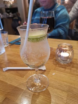 Elderflower presse at Hendersons in Edinburgh