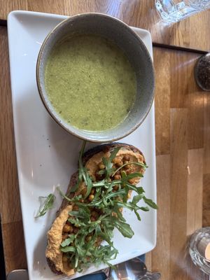 Lunch   at Hendersons in Edinburgh