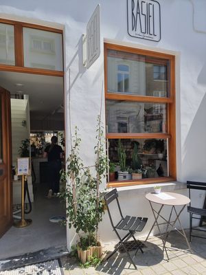 front at Basiel Urban Greenhouse in Bruges