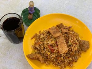 Tom Yam Fried Rice 冬炎炒饭 
Photo by Henry Lau aka Mr Purple.  at Supreme Vege 善心缘 - Marsiling in North Singapore