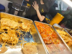 lunch time dishes at Makan Vegan 斋这里 - Toa Payoh in Central Singapore