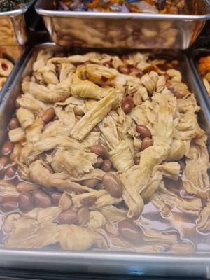 Tau kee peanut ~ 28/11/21 at Makan Vegan 斋这里 - Toa Payoh in Central Singapore