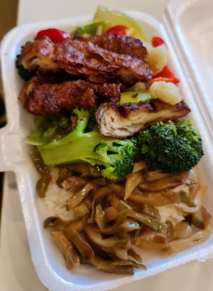 $4.40 - 3 items with white rice ~ 10/4/22 at Makan Vegan 斋这里 - Toa Payoh in Central Singapore