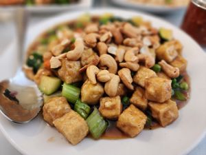 Cashew tofu at Loving Hut in Elk Grove