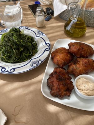 Tomatokeftedes and Horta at Savvas Popeye in Santorini