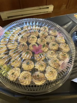 Vegan Carrot Cake Cupcakes  at Cafe Ono in Volcano